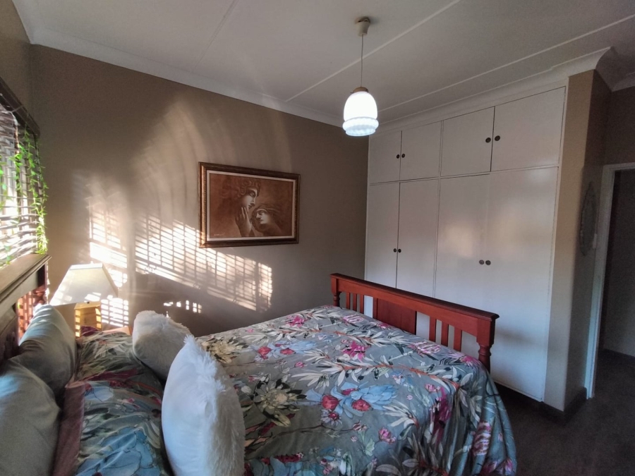 5 Bedroom Property for Sale in Waverley Free State